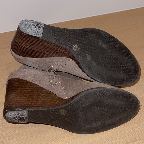 Lucky Brand LK-Yakeena Zip Wedge Bootie 8M - Picture 7 of 10